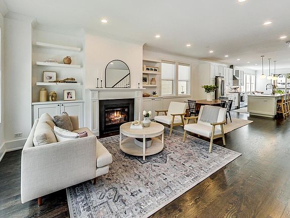 4th image of 2866 N Woodard St