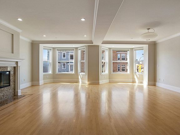 4th image of 2458 Polk St APT 2