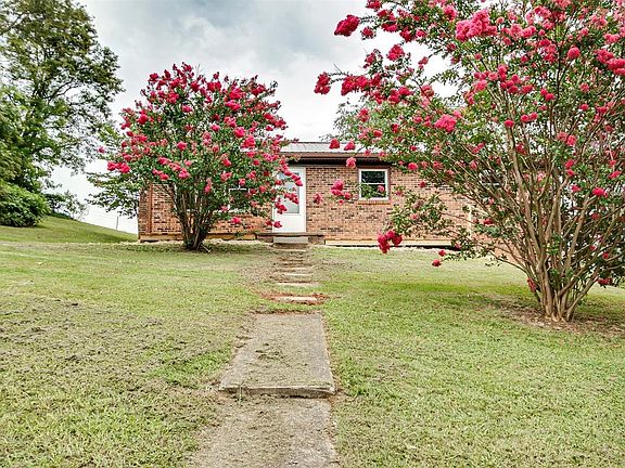 5th image of 120 Daveys Ct