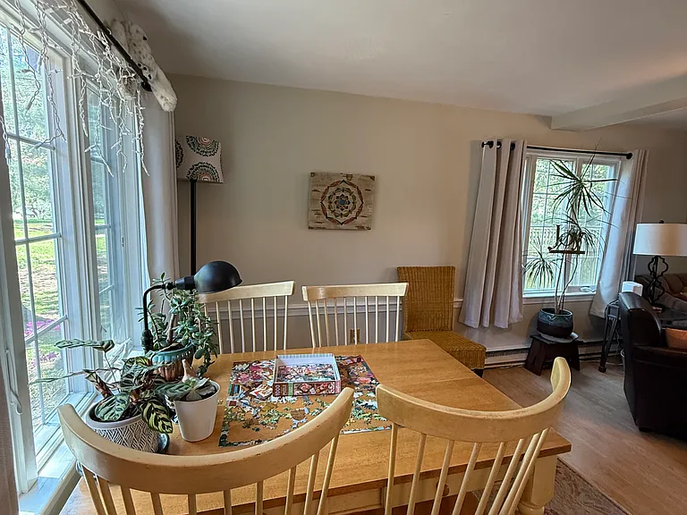689 State St — Photo 3