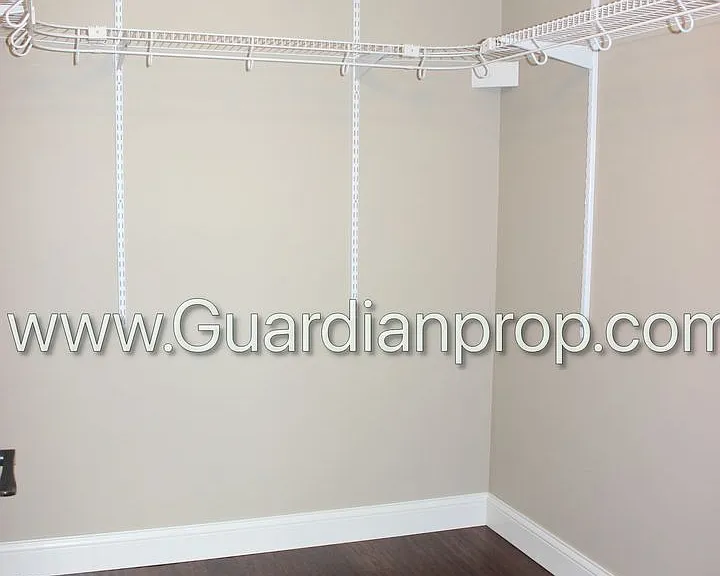 2516 W 98th St — Photo 9