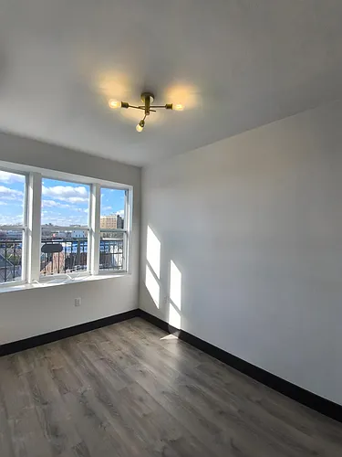 11 Thomas St Photo 1