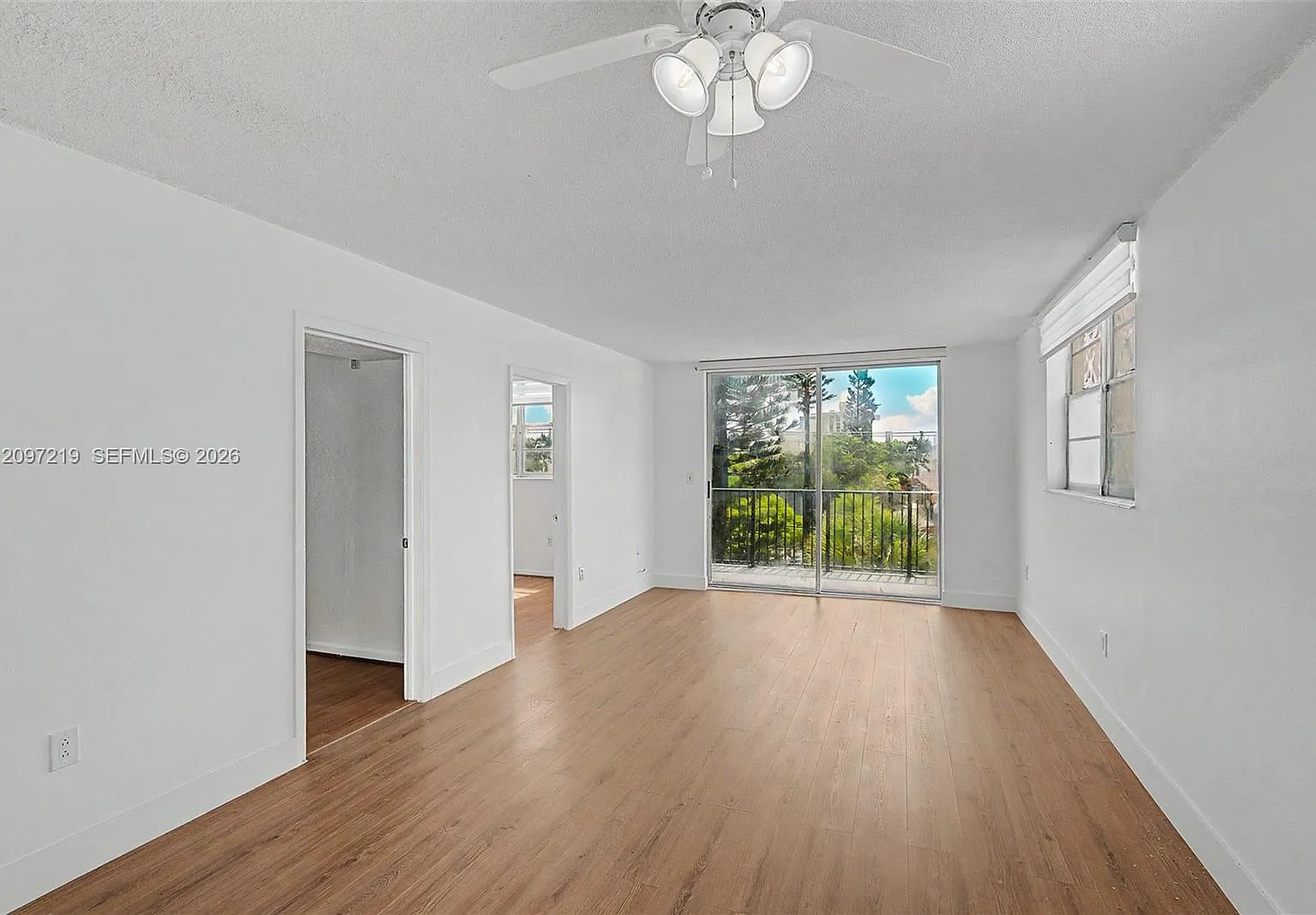12590 Coronado Towers Con — Photo 4