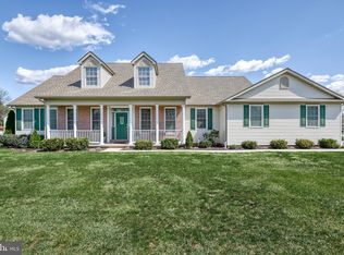 2201 Bernays Dr, York, PA 17404