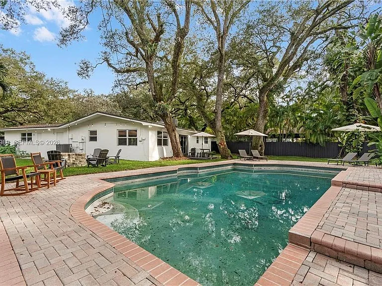5840 SW 37th Ave — Photo 23