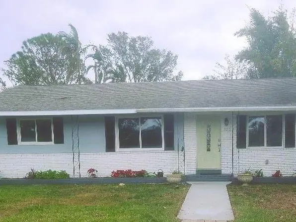 920 HULL STREET S, GULFPORT, FL 33707