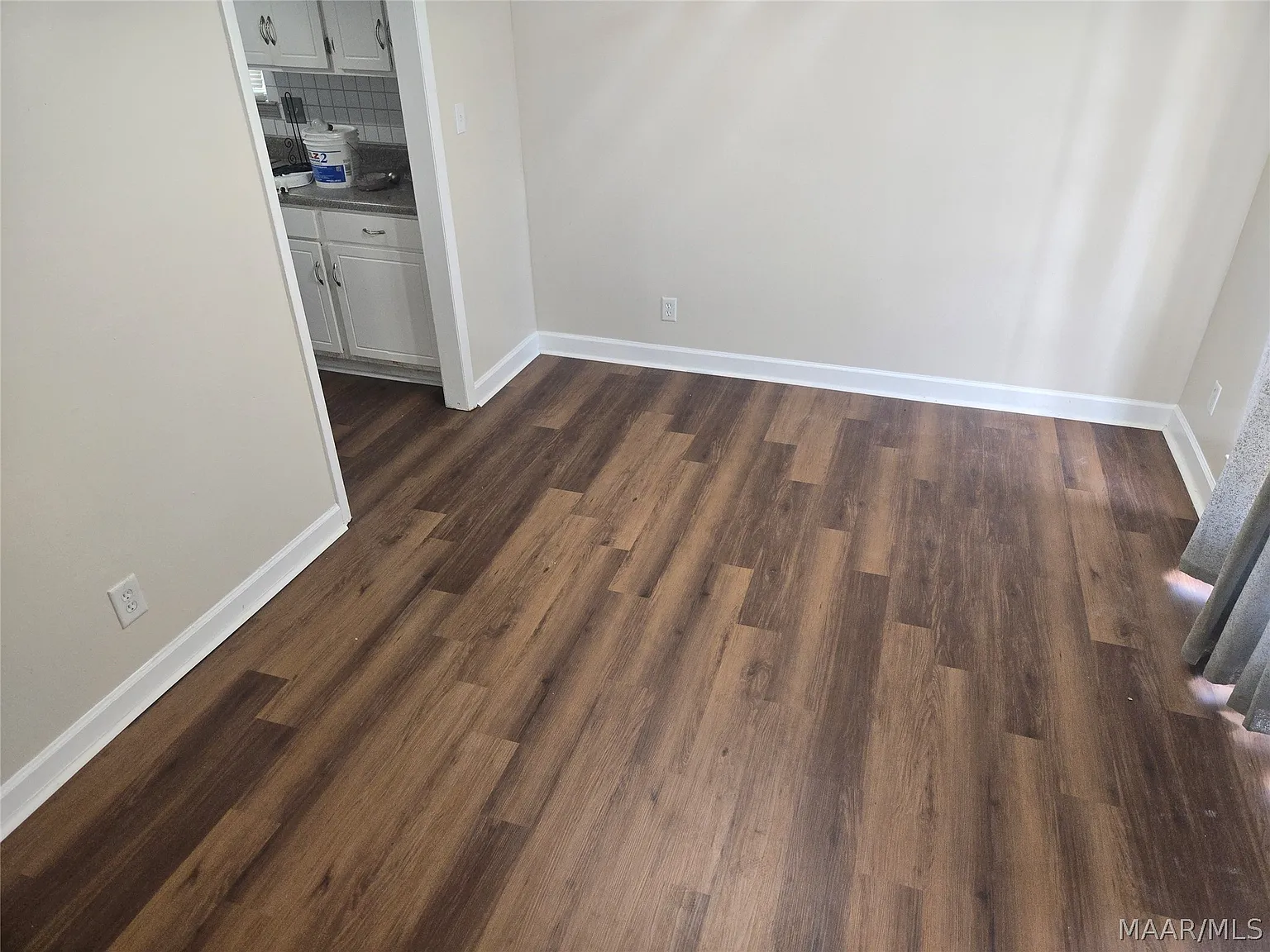 3 bed, 2.0 bath, 1188 sqft, $1,200 — Photo 4