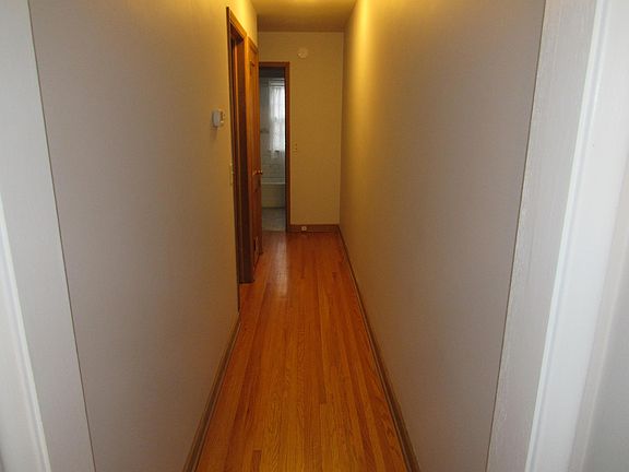 5th image of 4401 Cedar Ave S