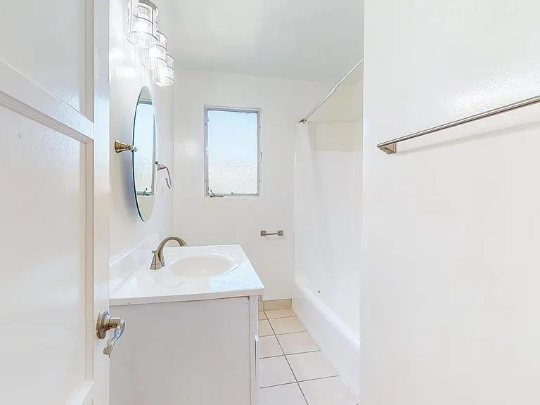 3186-92 Barrington Ave #3192-A — Photo 21