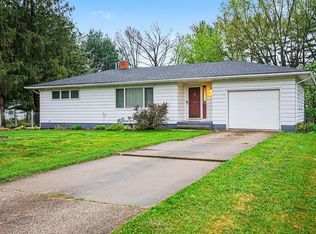 30624 Mary Don Ln, Elkhart, IN 46517