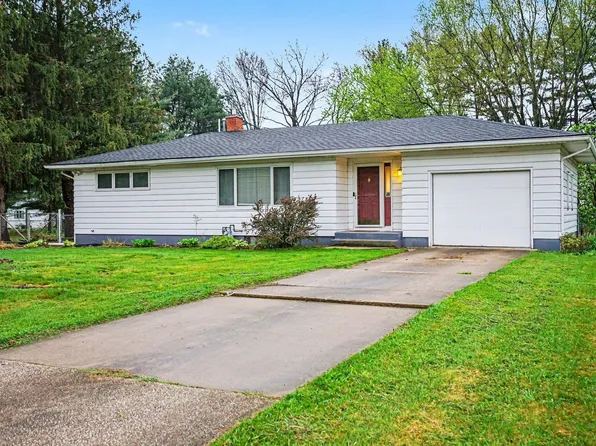 30624 Mary Don Ln, Elkhart, IN 46517