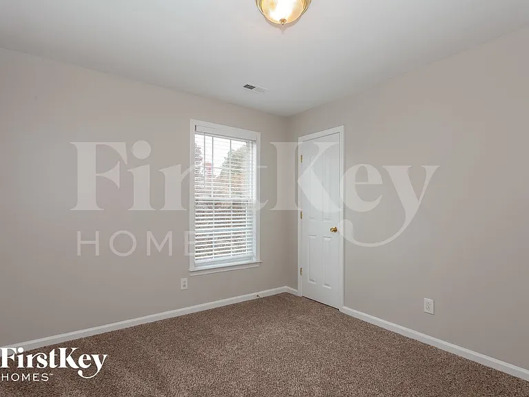 10122 Drew Ct — Photo 12