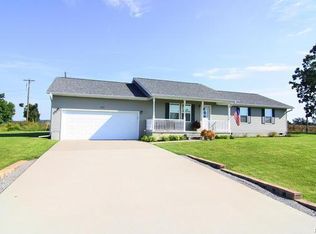 101 Tupelo St, Advance, MO 63730