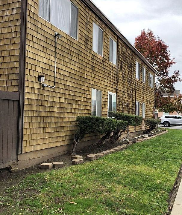 2nd image of 609 Tuttle Ave #17