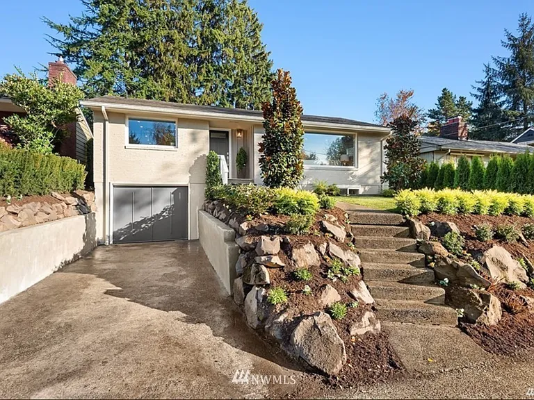 6044 40th Ave NE — Photo 19