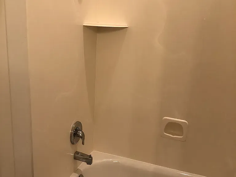 Spare bathroom shower/tub