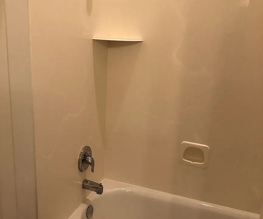 Spare bathroom shower/tub