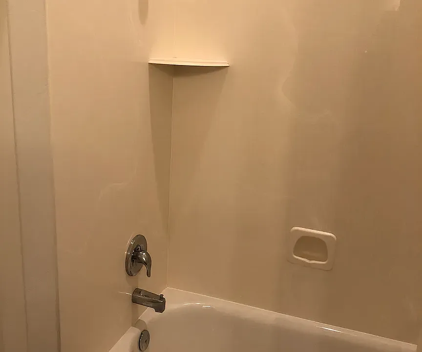 Spare bathroom shower/tub