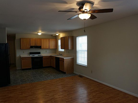 2nd image of 189 Prall St #1