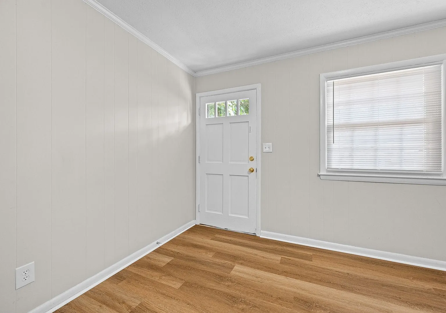 1018 Moseley Drive — Photo 4