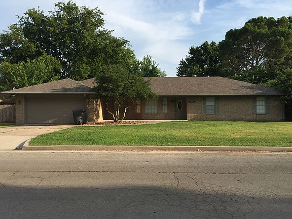 Curb appeal w/lighting