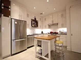393-395 3rd St #1L, Jersey City, NJ 07302