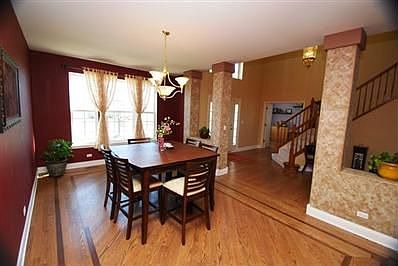 3rd image of 2741 Bainbridge Blvd