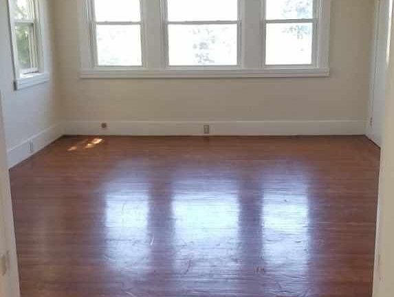 5th image of 3918 Elston Ave APT 3