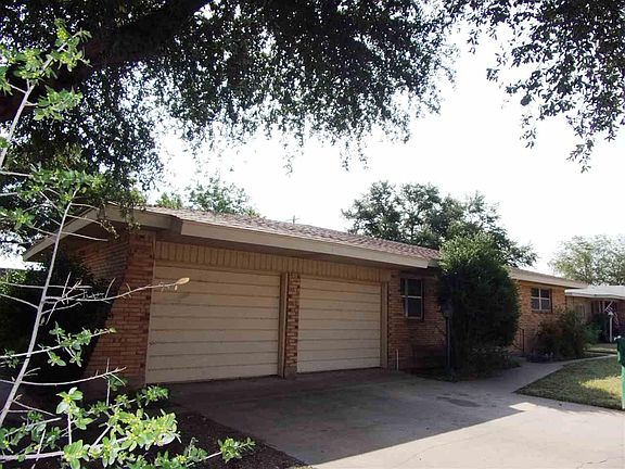 3rd image of 1701 Loma Linda Dr