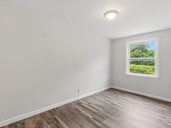 4th image of 4993 Pennway St