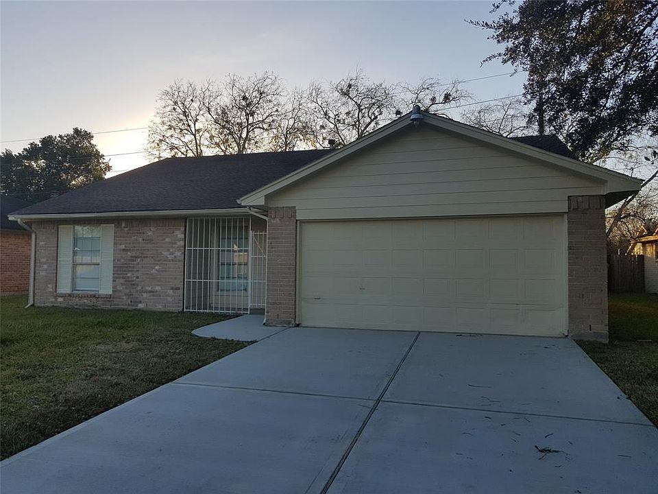1st image of 7442 Soledad Dr