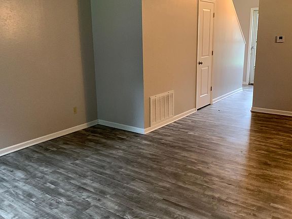 3rd image of 523 W 4th St