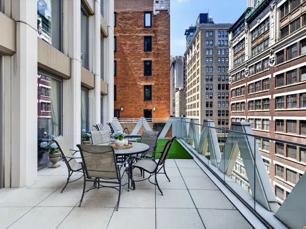 30 East 31st Street image 1 of 13