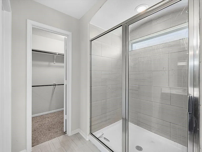 2606 Zephyr Ln — Photo 16