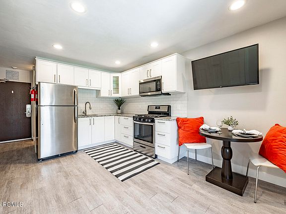 4th image of 2015 Prospector Ave #128
