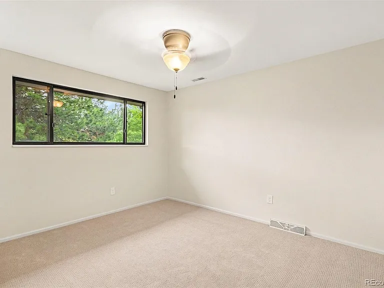 5937 S Jasmine St — Photo 7