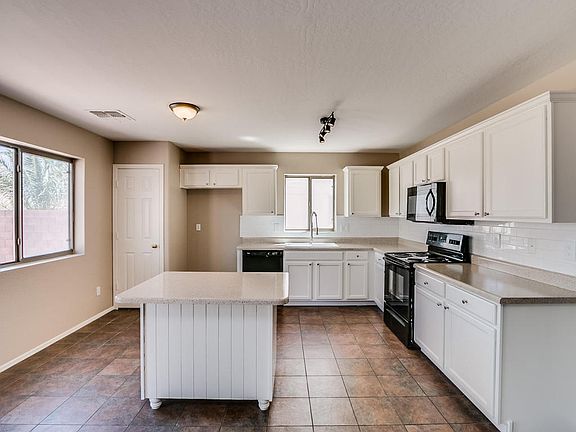 3rd image of 3852 W Naomi Ln
