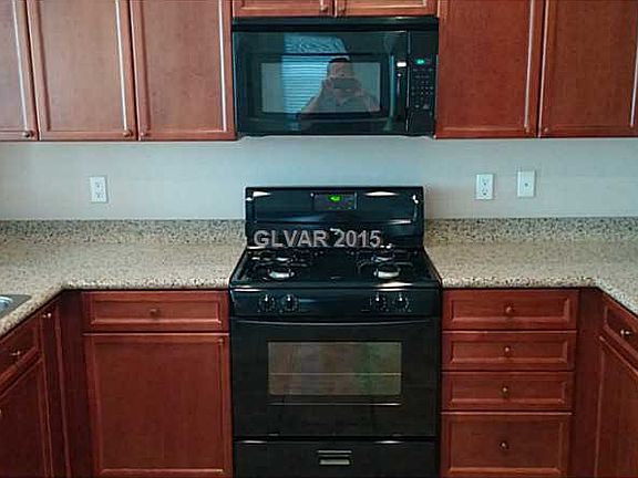 3rd image of 6149 Sugartree Ave