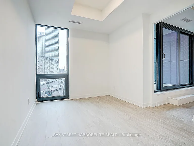 35 Parliament St #227 — Photo 21