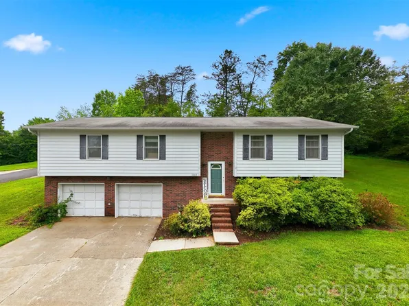 3882 Shadowood Dr, Morganton, NC 28655