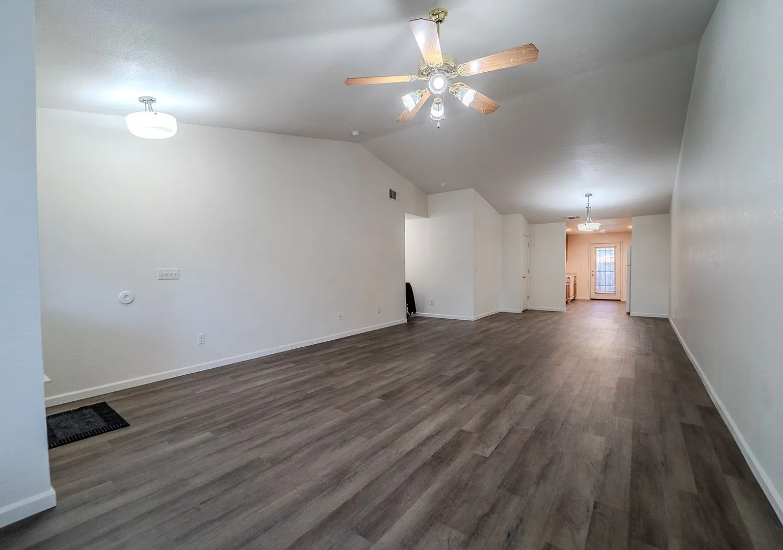 Spacious 3-Bedroom Home with Fenced Yard & 2-Car Garage — Photo 3
