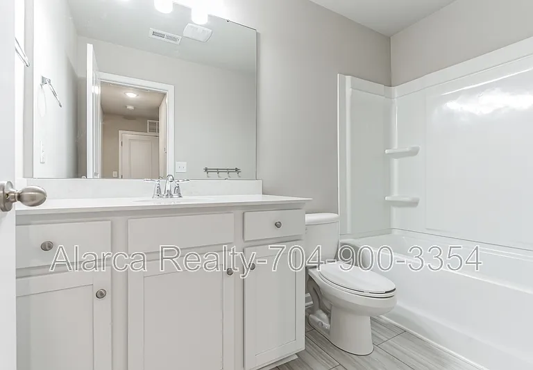 7213 Somerford Rd — Photo 12