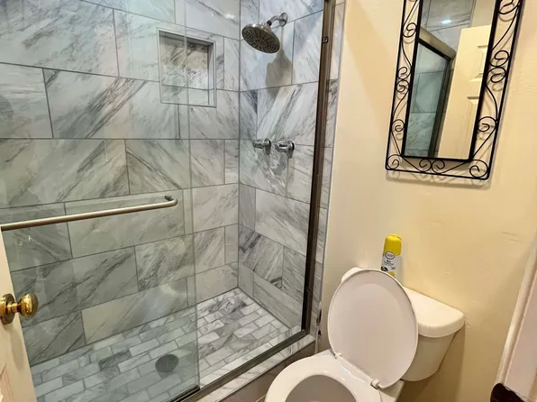 10960 Ashton Ave APT 409, Los Angeles, CA 90024