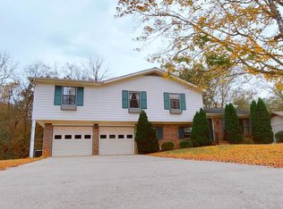 5618 Landrum Dr, Ooltewah, TN 37363