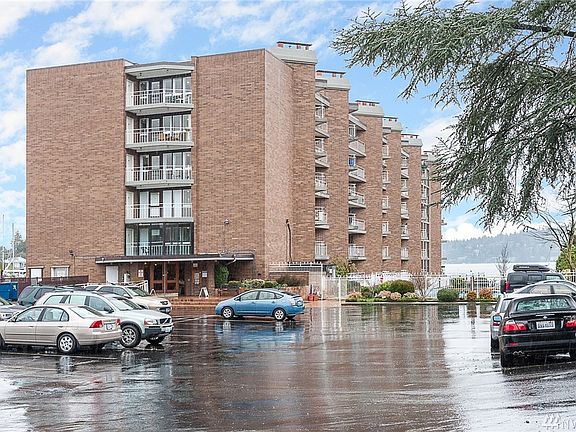 2nd image of 9500 Rainier Ave S APT 310