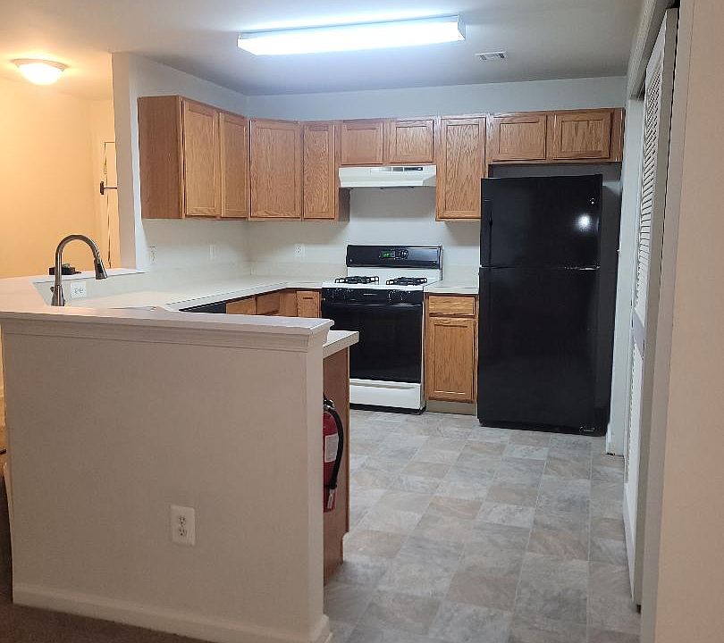 1st image of 534 Pine Valley Ct