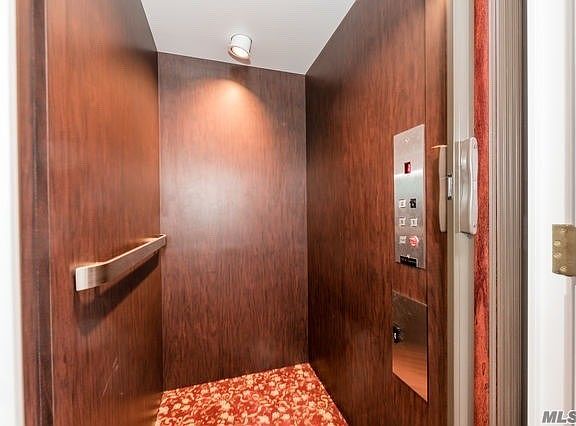 4th image of 106 Morris Ave APT 4