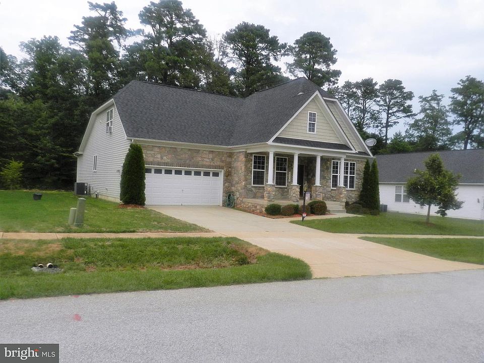 2nd image of 814 Windjammer Rd