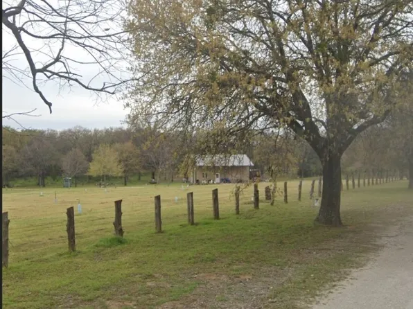2320 County Road 201, Gainesville, TX 76240