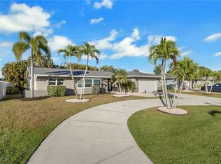 1653 S Fountainhead Rd, Fort Myers, FL 33919